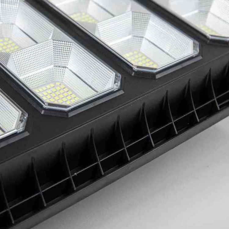 Соларна лампа LYLU 1500W - улична