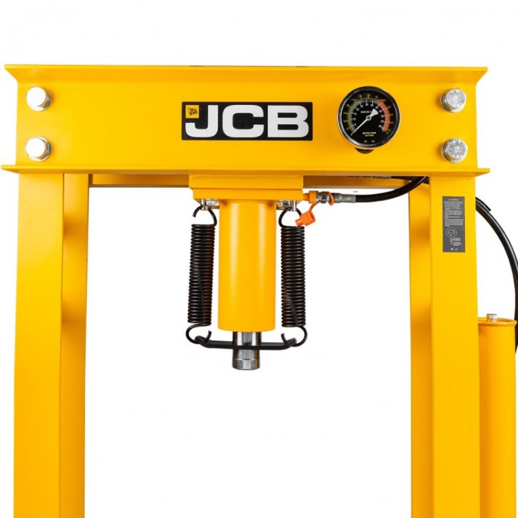 Пневмо-хидравлична преса 40 тона JCB , TY40001